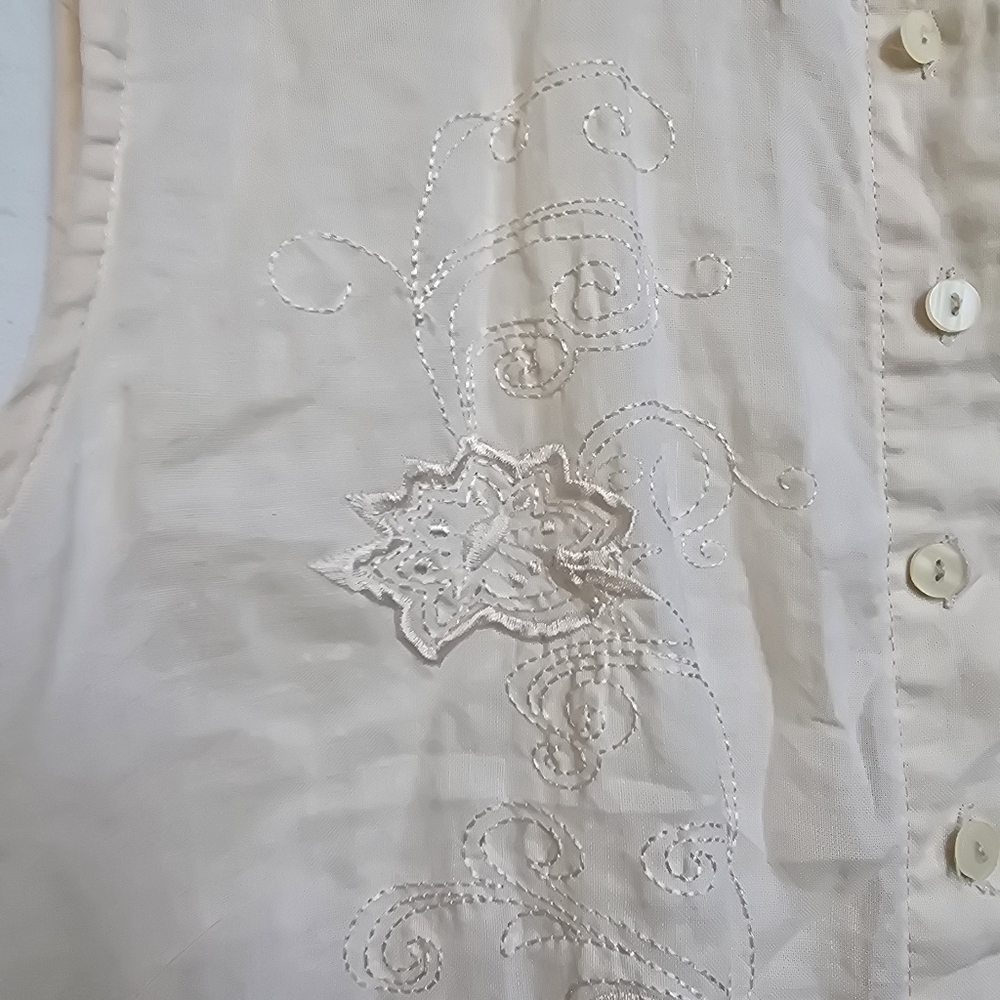 Once & Again 100% Linen Sleeveless Embroidered Button Down Cream Blouse XL - Picture 12 of 15